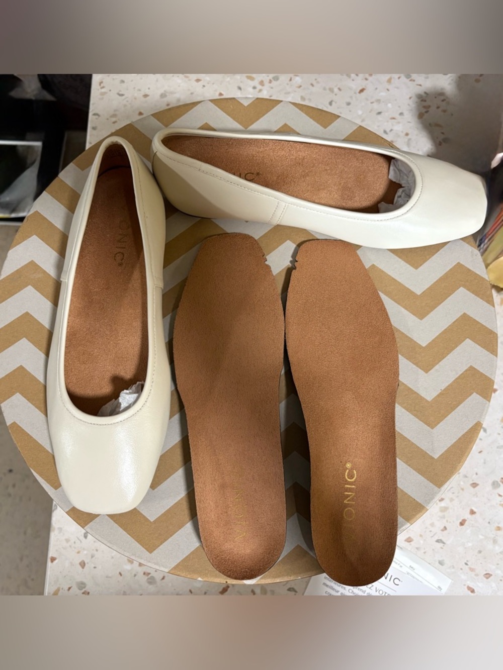 Vionic Orinda Square Toe Ballet Flat 
Size 6 NEW - Picture 13 of 17